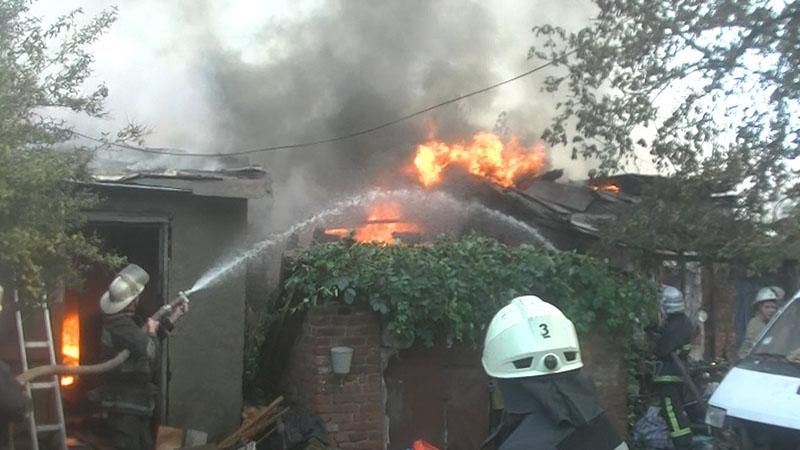 Масштабна пожежа в центрі Харкова: рятувальники боролися з вогнем понад 6 годин