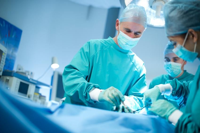 Українські хірурги провели унікальну операцію, яку не наважуються робити у світі 