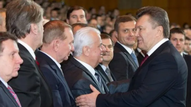 Янукович і Кравчук були разом під час розгону на Євромайдані 