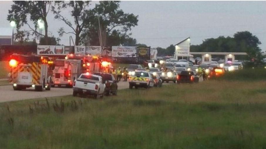 Водій навмисно влетів у піцерію, але це не теракт, – МВС Франції Водій навмисно влетів у піцерію, але це не теракт, – МВС Франції