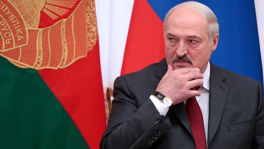 Балансирование Лукашенко между Россией и Западом скоро завершится, – The New York Times
