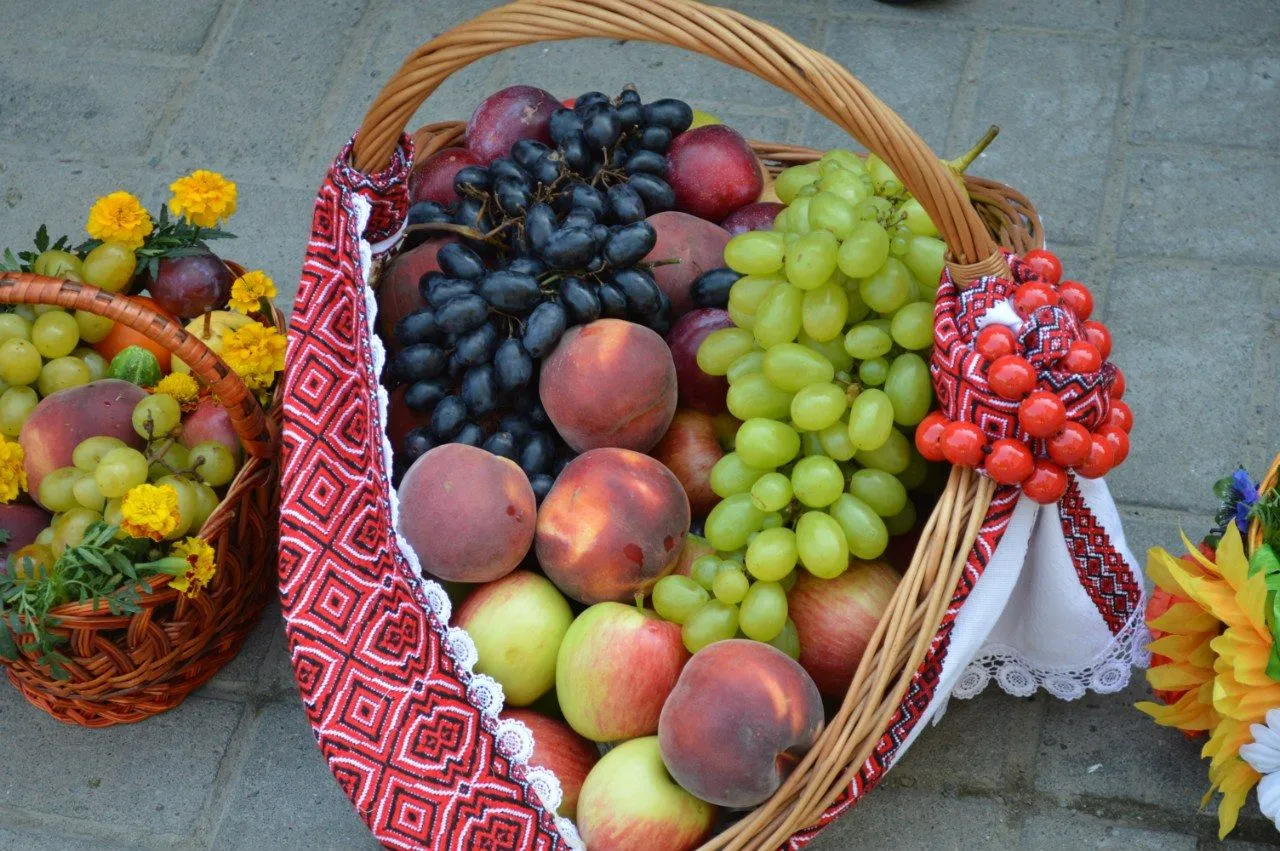 Яблучний Спас: що не можна робити, що потрібно святити на Преображення Господнє Яблучний Спас: що не можна робити, що потрібно святити на Преображення Господнє