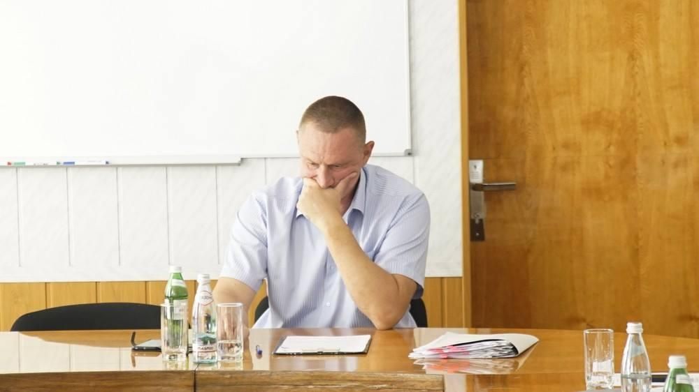 Главу одного из городов Донбасса поймали на частых визитах в Крым Главу одного из городов Донбасса поймали на частых визитах в Крым