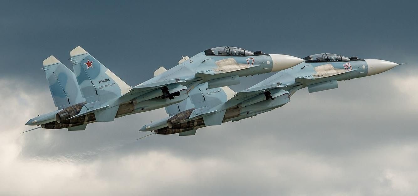 Россия подняла в Крыму три истребителя Россия подняла в Крыму три истребителя