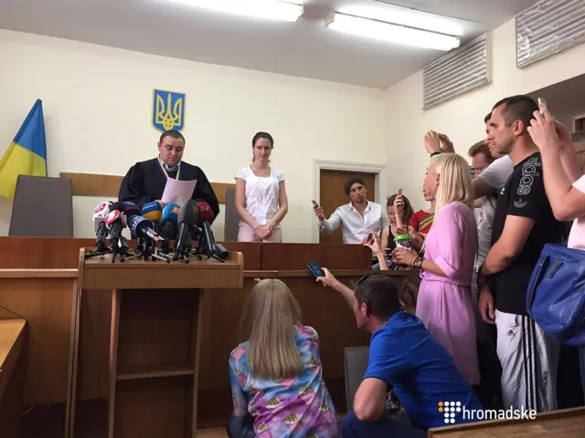 Дніпровський суд, Шабунін, побиття Дніпровський суд, Шабунін, побиття