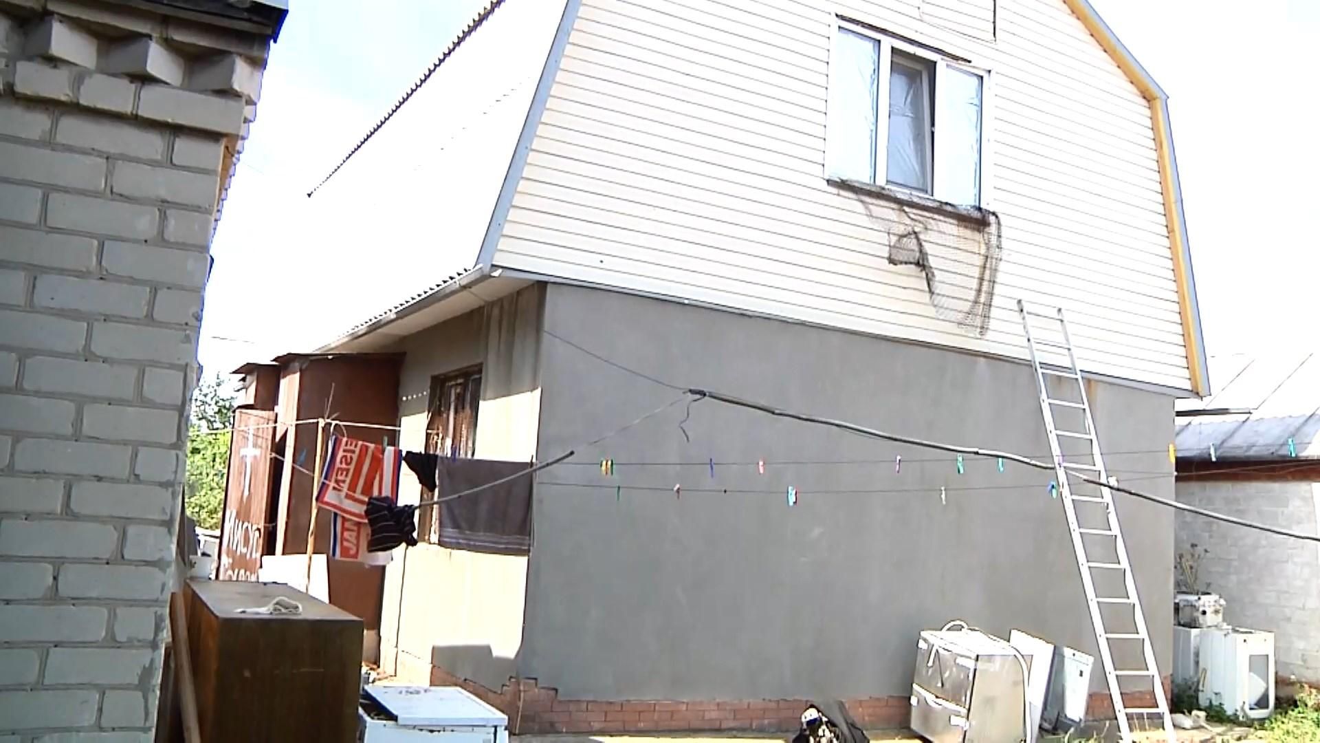 На Днепропетровщине почти сотню людей незаконно удерживали в "реабилитационном центре" На Днепропетровщине почти сотню людей незаконно удерживали в "реабилитационном центре"