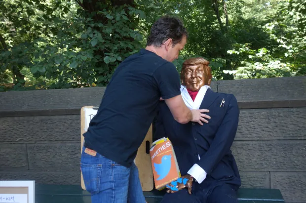 Скульптура Трампа у Нью-Йорку Скульптура Трампа у Нью-Йорку