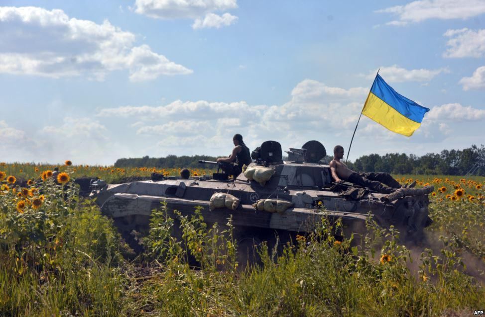 Бойовики поранили двох бійців АТО: українські військові відкрили вогонь на ураження