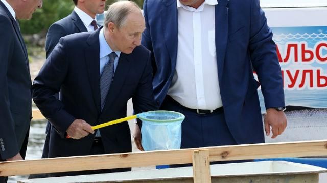 Путін з Медведєвим засвітились в Криму: фотодоказ 