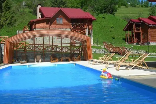 Карпати з басейном Карпати з басейном