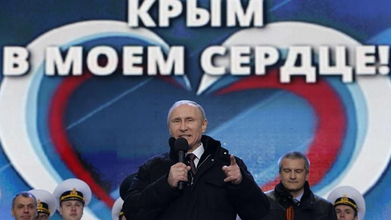 Российский оппозиционер назвал причину визита Путина в оккупированный Крым