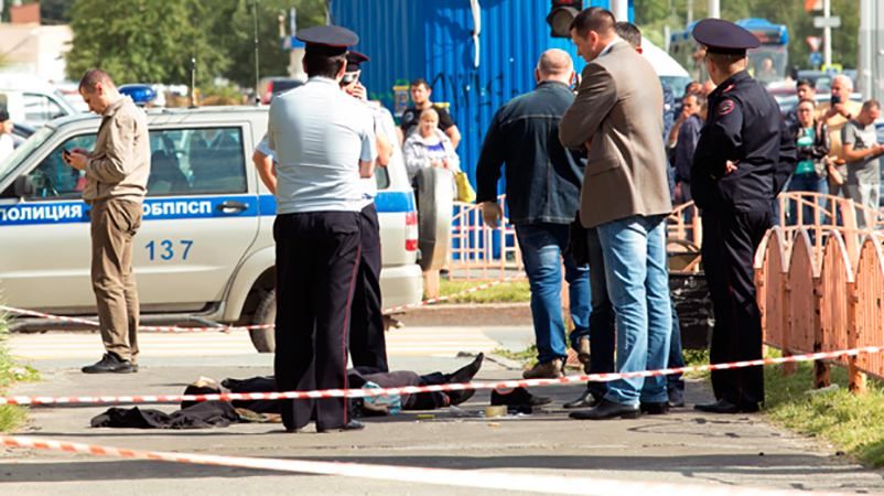 З'явилося відео нападу з ножем на людей у Сургуті 