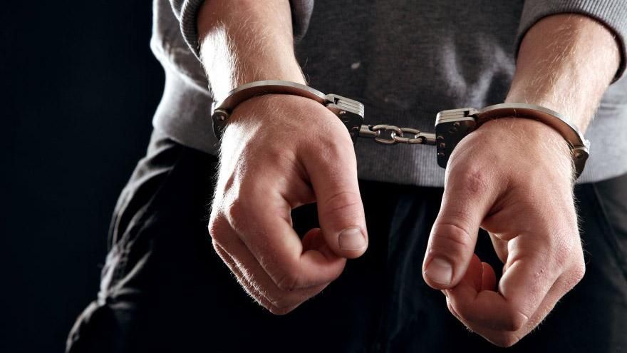 СБУ затримала француза, якого 5 років розшукував Інтерпол СБУ затримала француза, якого 5 років розшукував Інтерпол