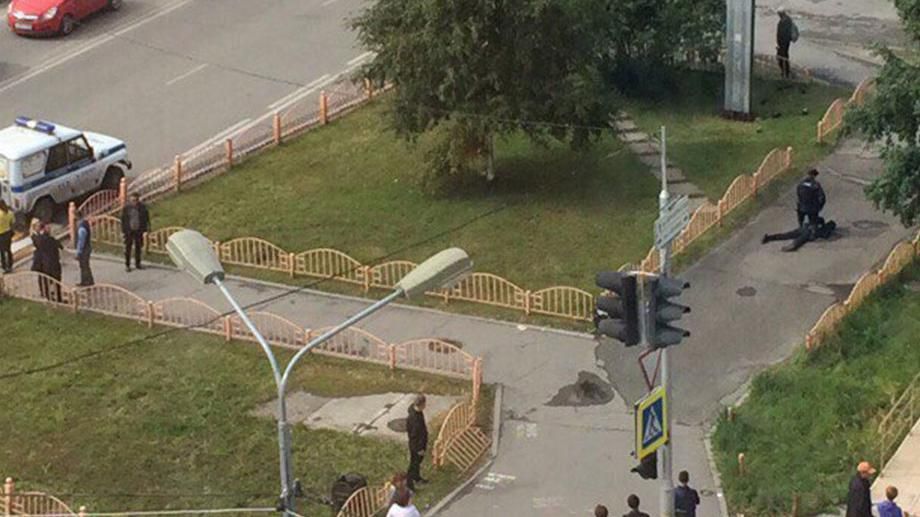 Різанина у російському Сургуті: ЗМІ опублікували відео ліквідації терориста (18+) Різанина у російському Сургуті: ЗМІ опублікували відео ліквідації терориста (18+)