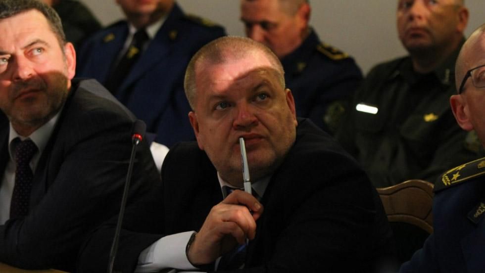 Суд отпустил подозреваемого во взяточничестве начальника Волынской таможни Суд отпустил подозреваемого во взяточничестве начальника Волынской таможни