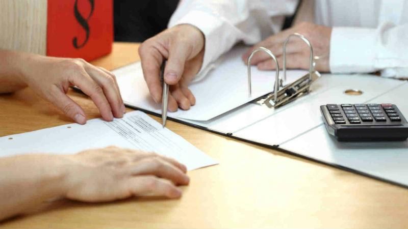 Економіст розповів, на що в Україні вигідно брати кредит Економіст розповів, на що в Україні вигідно брати кредит