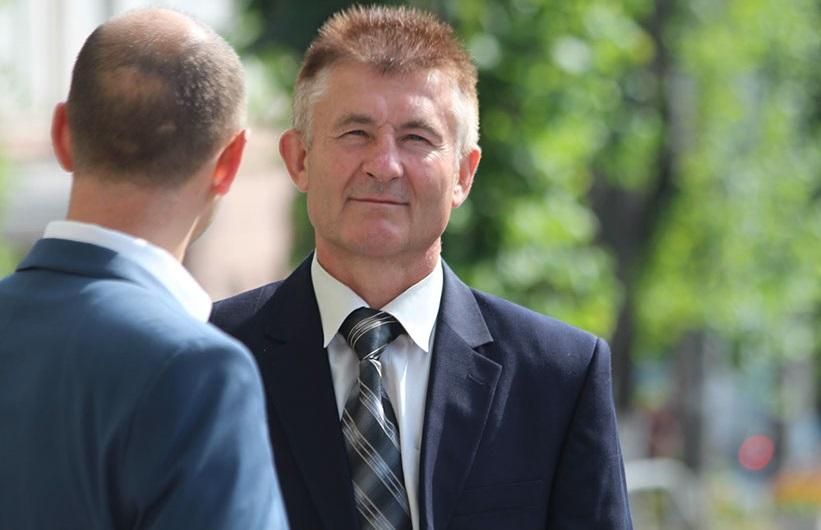 Активисты показали удивительные доходы волынского прокурора Активисты показали удивительные доходы волынского прокурора