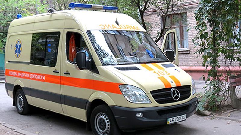 Бачив увесь двір: ЗМІ повідомили про моторошне вбивство у Запоріжжі (18+) Бачив увесь двір: ЗМІ повідомили про моторошне вбивство у Запоріжжі (18+)