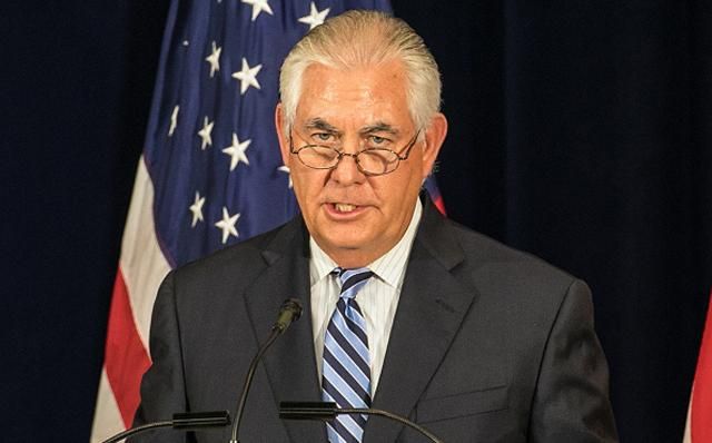 Тіллерсон звинуватив Росію у поставках зброї талібам Тіллерсон звинуватив Росію у поставках зброї талібам