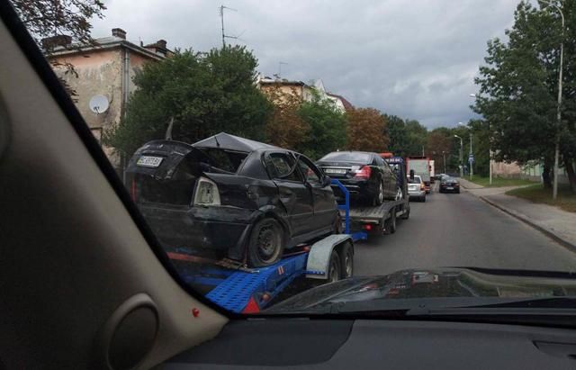 Ляшко показав фото авто Димінського, яке відвезли на експертизу до Києва