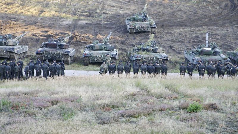 На скандальних військових навчаннях Росії у Білорусі перебуватимуть українські офіцери На скандальних військових навчаннях Росії у Білорусі перебуватимуть українські офіцери