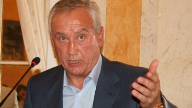 Новий доказ: камери зафіксували Димінського за кермом Mercedes перед аварією Новий доказ: камери зафіксували Димінського за кермом Mercedes перед аварією