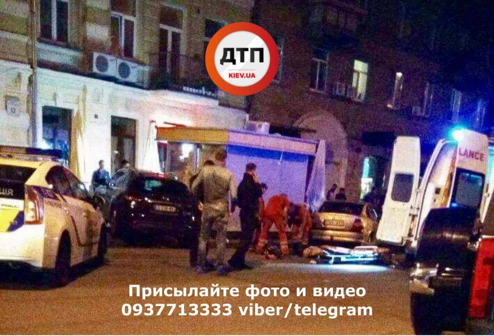 У Києві посеред вулиці розстріляли чоловіка: фото У Києві посеред вулиці розстріляли чоловіка: фото