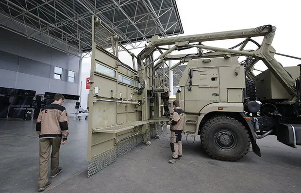 Російський Російський