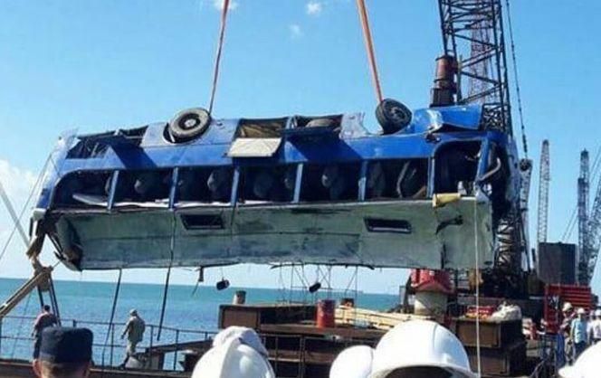 Падения автобуса в Черное море: озвучена основная версия ДТП Падения автобуса в Черное море: озвучена основная версия ДТП