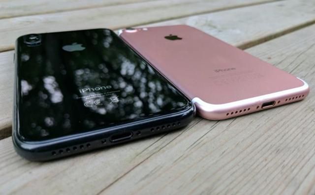 Презентація iPhone 8 може відбутися вже невдовзі: ЗМІ назвали дату Презентація iPhone 8 може відбутися вже невдовзі: ЗМІ назвали дату