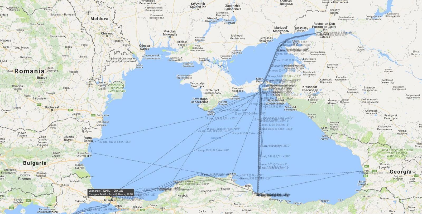 У Босфора развалился пополам российский сухогруз, который "посещал" Крым: фото У Босфора развалился пополам российский сухогруз, который "посещал" Крым: фото