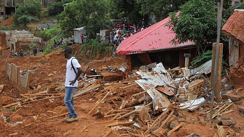 Более 1000 человек погибли в результате оползня в Сьерра-Леоне