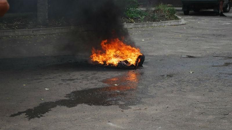 Обвиненный в сепаратизме учитель до сих пор работает: активисты устроили протест Обвиненный в сепаратизме учитель до сих пор работает: активисты устроили протест