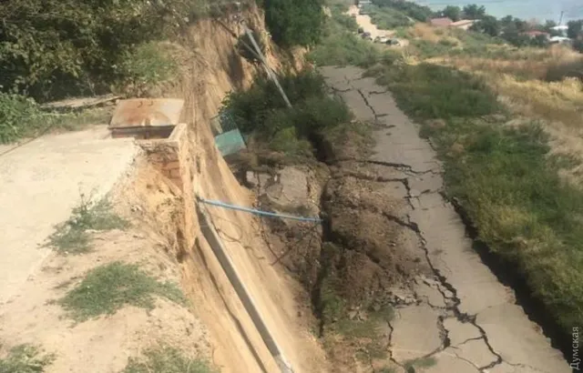 Зсув ґрунту на Одещині Зсув ґрунту на Одещині