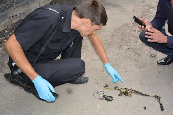 Поліція розслідує інцидент із вибухівкою в авто депутата міськради Миколаєва Жвавого Поліція розслідує інцидент із вибухівкою в авто депутата міськради Миколаєва Жвавого