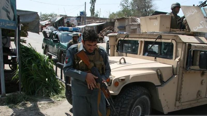 На будинок депутата Афганістану напали терористи-смертники: є жертви