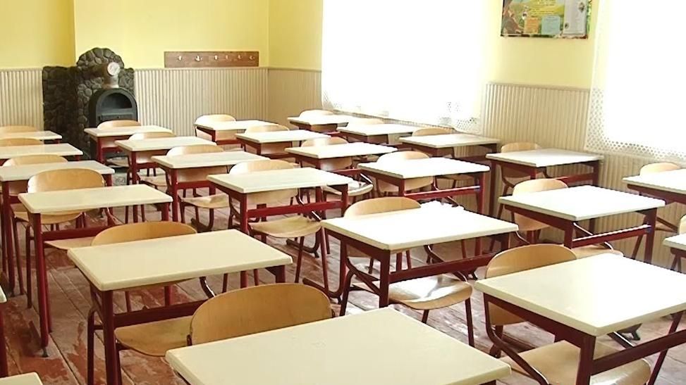 У Міносвіти розповіли скільки коштують нові парти та обладнання для шкіл У Міносвіти розповіли скільки коштують нові парти та обладнання для шкіл