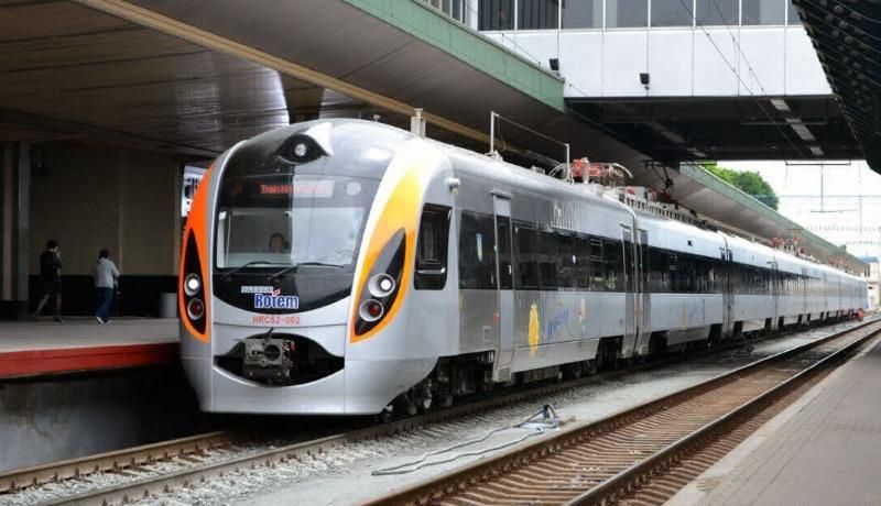 Поезда из Украины в Польшу временно изменят маршрут Поезда из Украины в Польшу временно изменят маршрут