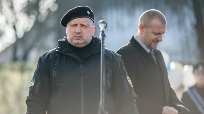 За границей скрыться не сможет, – Турчинов жестко предупредил Дыминского За границей скрыться не сможет, – Турчинов жестко предупредил Дыминского