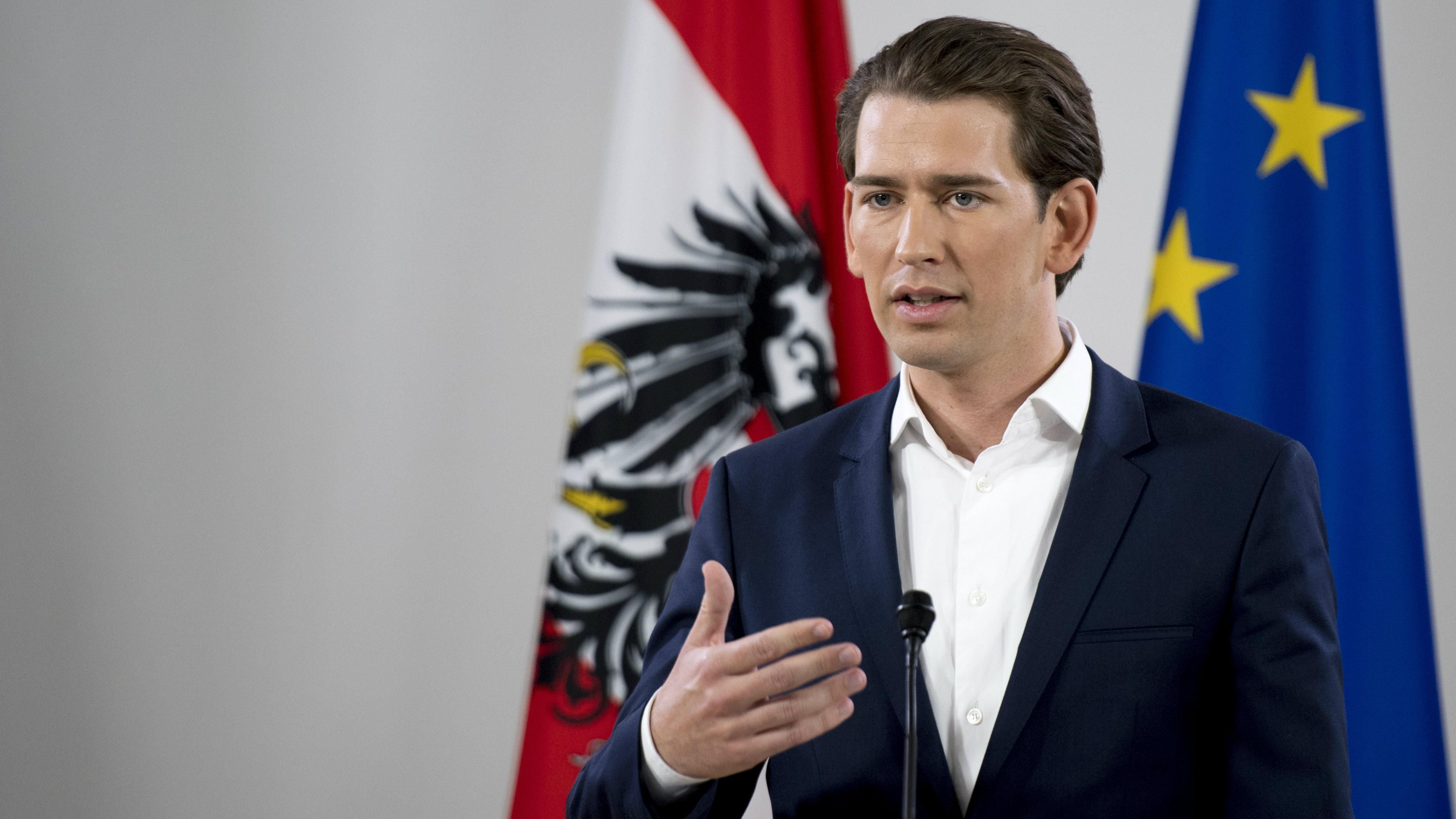 "Бомба замедленного действия": глава МИД Австрии призвал спасти Донбасс от экологического бедствия "Бомба замедленного действия": глава МИД Австрии призвал спасти Донбасс от экологического бедствия