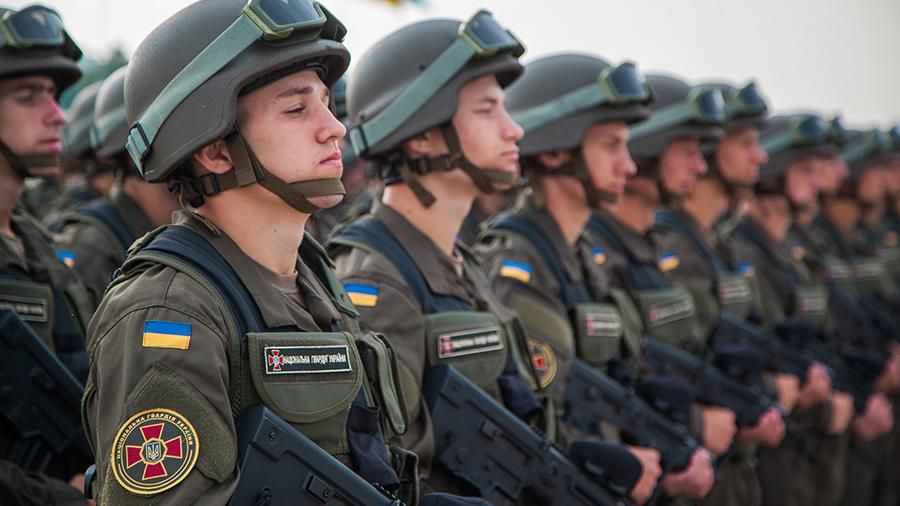 Как встречали бригаду Нацгвардии после возвращения с фронта Как встречали бригаду Нацгвардии после возвращения с фронта