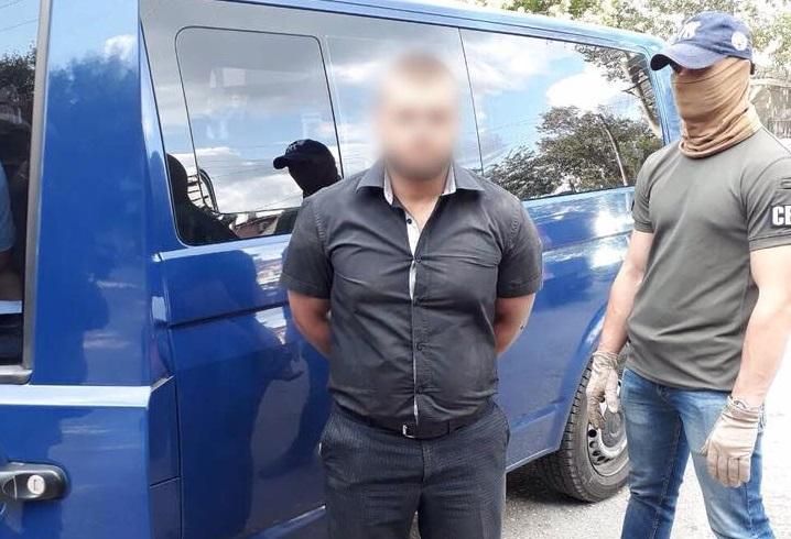 Прокуратура поймала "своего" на взятке: опубликовали фото Прокуратура поймала "своего" на взятке: опубликовали фото