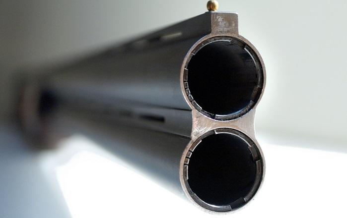 На Харьковщине женщина застрелила мужчину, который ворвался в ее дом