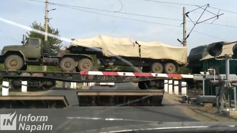 Тривожний знак: Росія перекинула до кордону дивізіон ракетного комплекту "Точка-У" Тривожний знак: Росія перекинула до кордону дивізіон ракетного комплекту "Точка-У"