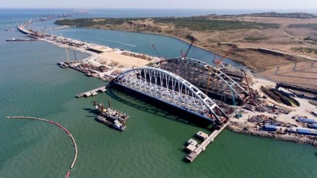 Як виглядає недобудований Керченський міст з космосу: фото Як виглядає недобудований Керченський міст з космосу: фото