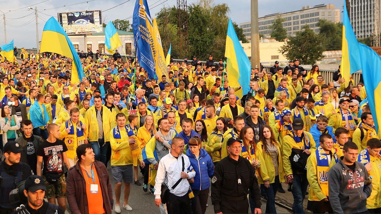 Украинцы передали скандальный "привет" Путину со стадиона Харькова: видео