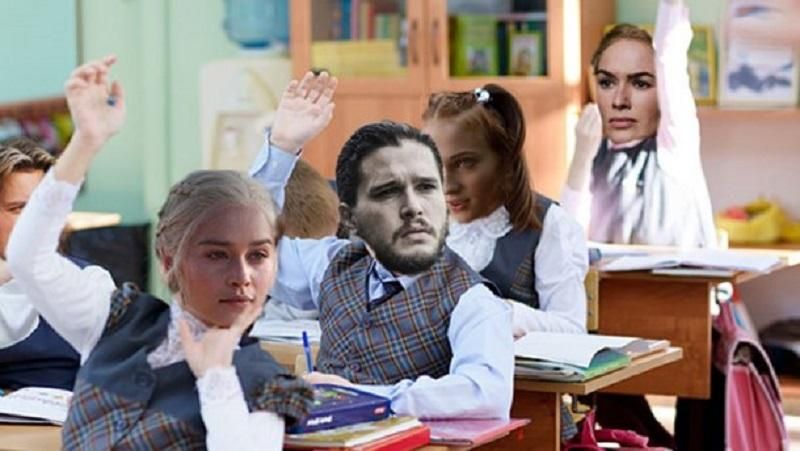 Найсмішніші меми тижня: "Нічого ти не знаєш, Сноу" та "лакшері" обід Навального Найсмішніші меми тижня: "Нічого ти не знаєш, Сноу" та "лакшері" обід Навального