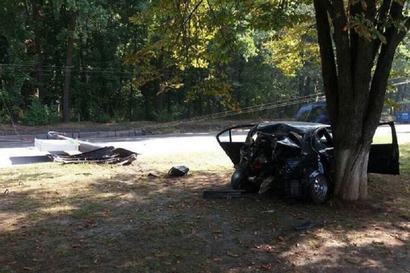 Нетверезий поліцейський скоїв смертельну ДТП у Харкові: фото Нетверезий поліцейський скоїв смертельну ДТП у Харкові: фото
