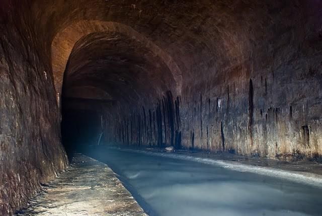 Помощь не без собственной выгоды: поляки помогут Львову очистить подземную реку Полтву Помощь не без собственной выгоды: поляки помогут Львову очистить подземную реку Полтву