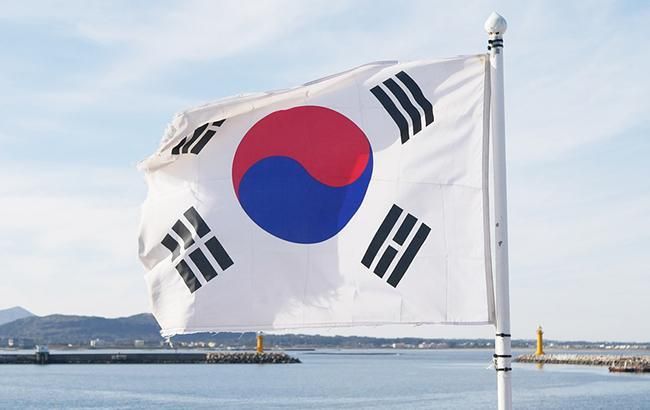Из-за запуска ракеты КНДР Южная Корея провела учения с боевыми снарядами